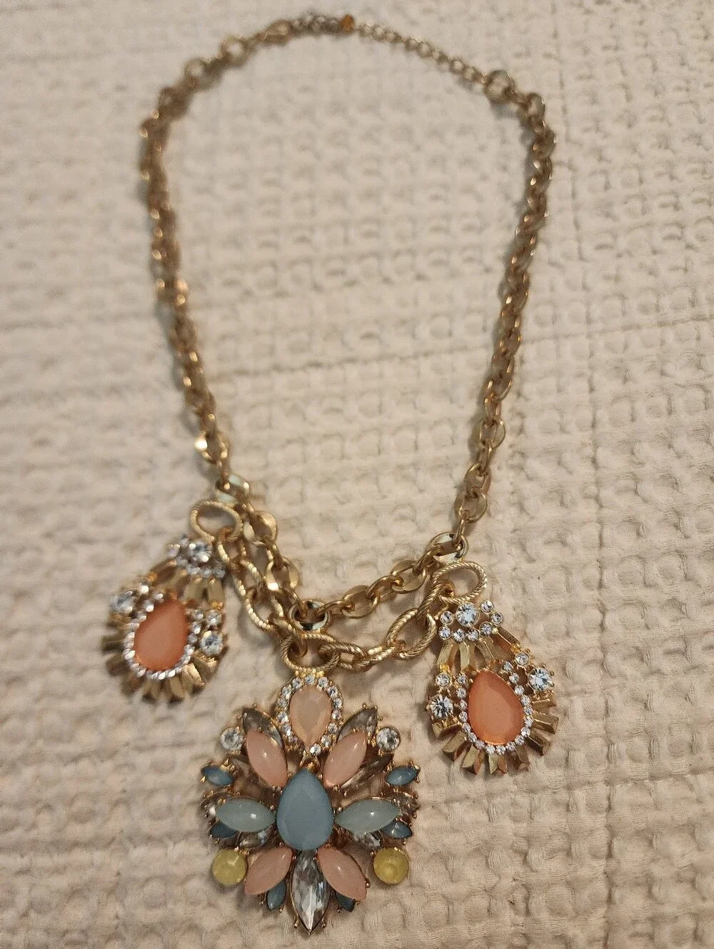 Vintage Gold-Tone Multi-Color Statement Necklace with Peach and Blue Accents 20